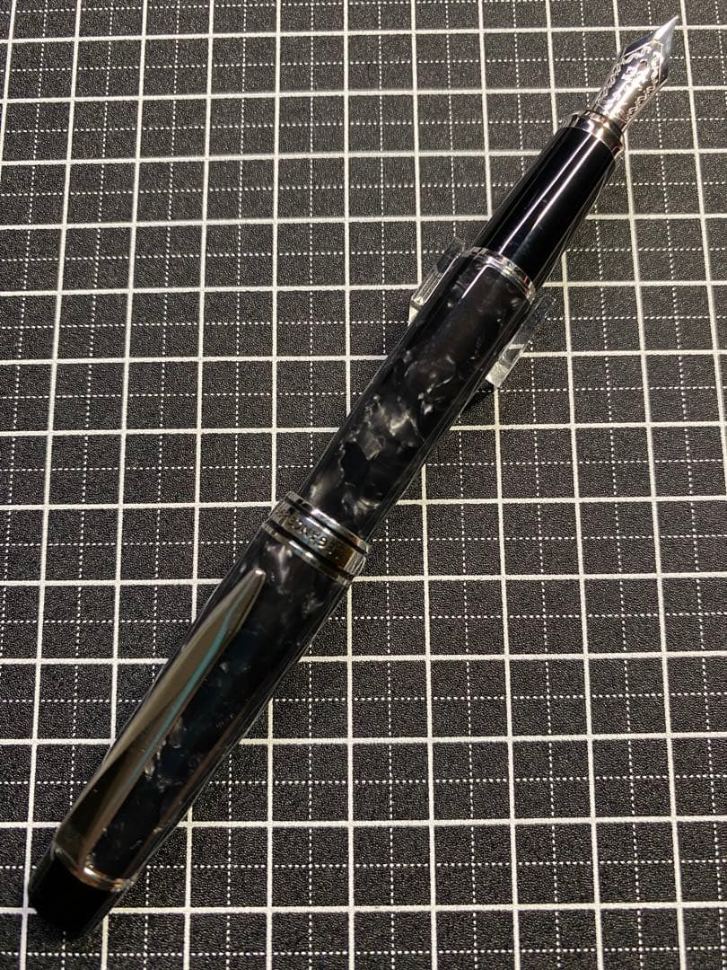 PILOT LEGANCE 89s Black 万年筆　字幅F