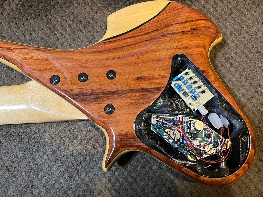 TUNE TS-365 / 5strings model 5弦フレットレスベース