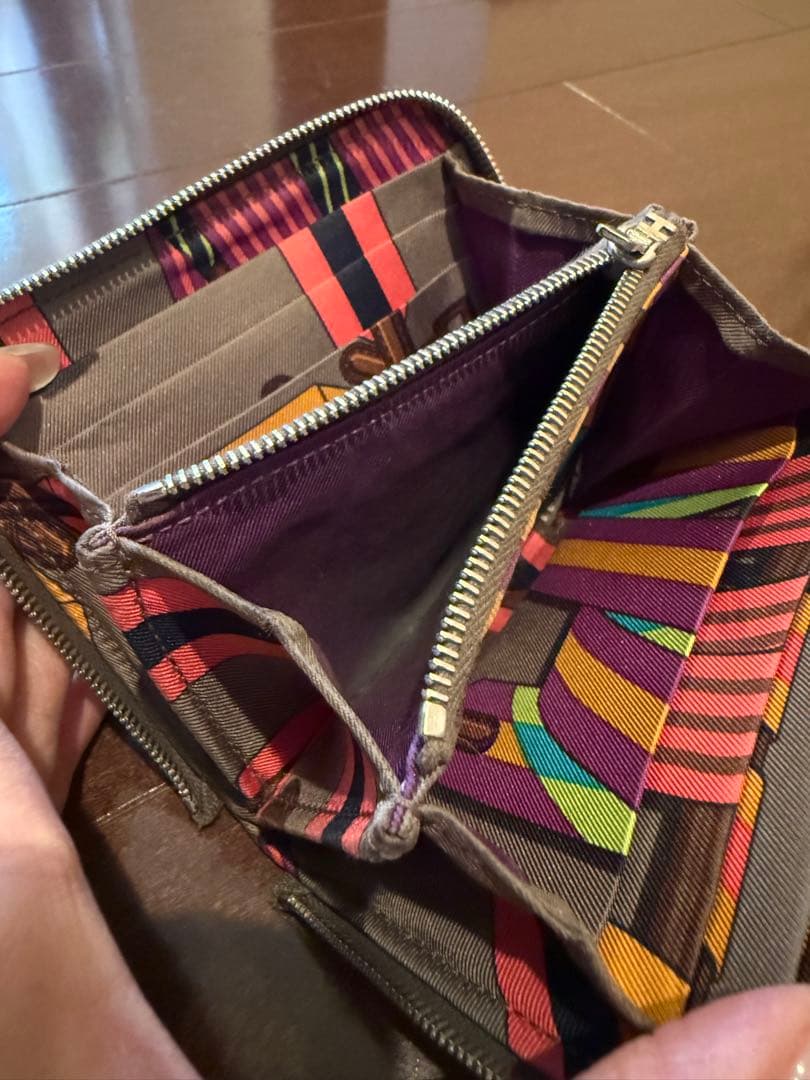 エルメス アザップ シルクイン コンパクト エトゥープ D刻印