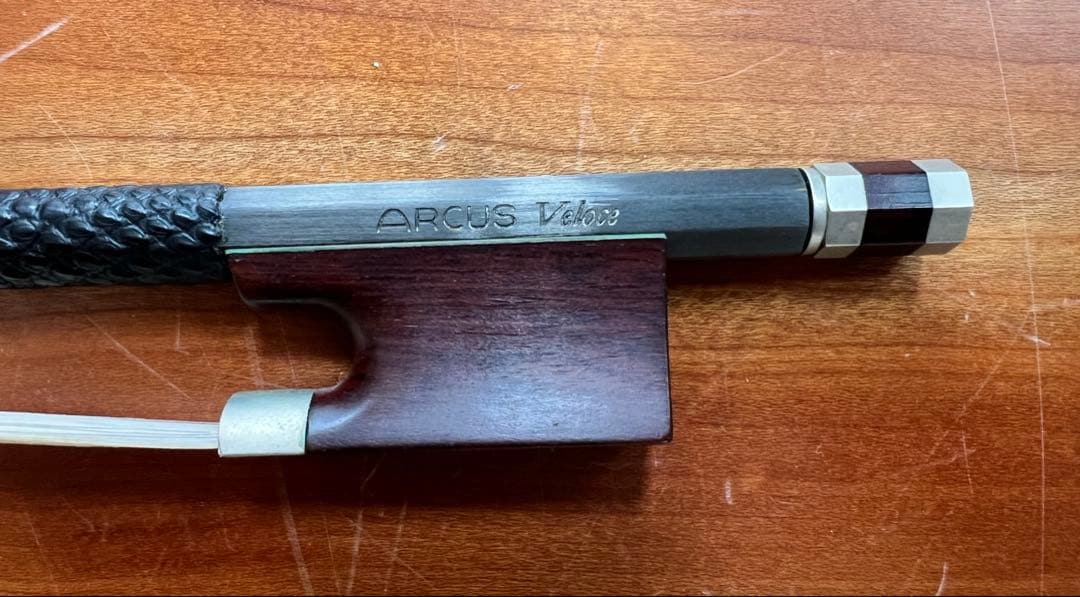 ARCUS ヴァイオリン弓　Veloce