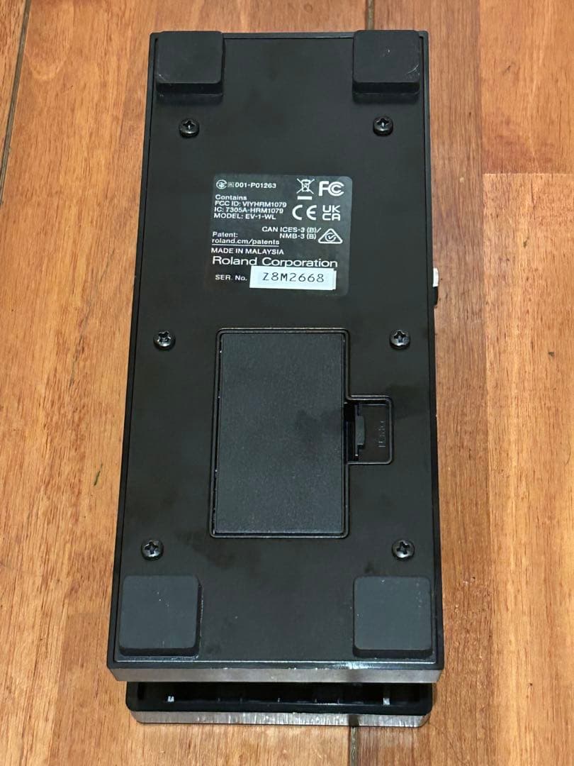 美品☆BOSS EV-1-WL ワイヤレス エクスプレッションペダル