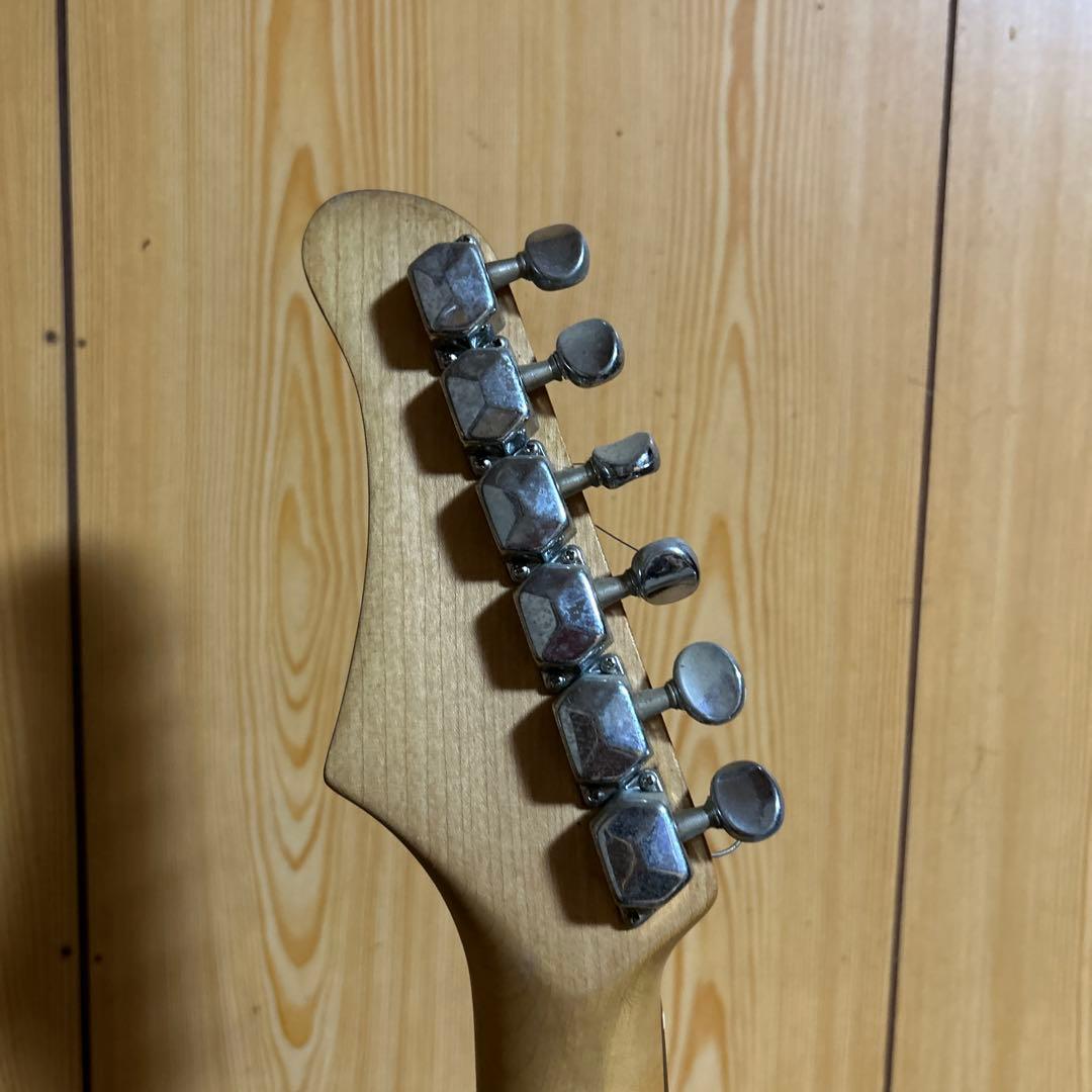 ブラック ストラトキャスタータイプ エレキギター