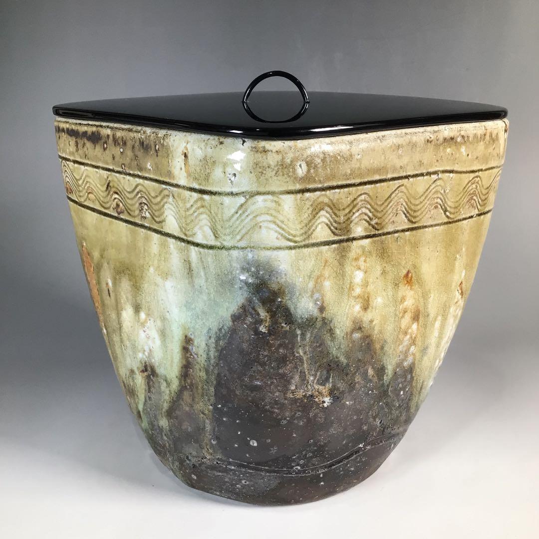 Ｎ２４４　菱水指　『信楽焼』『保庭楽入造』『久田宗也　尋牛斎　箱書』　共箱