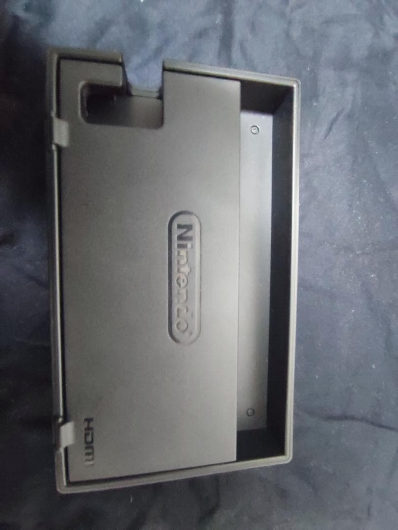 ニンテンドースイッチ キャリーケース Joy-Con充電グリップ SDカード