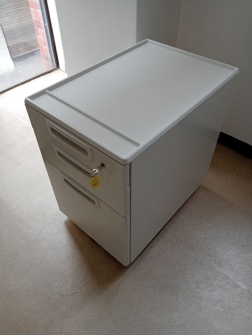 【24時間以内大特価！ 特別キャンペーン】デスク サイドキャビネット３段 プラス