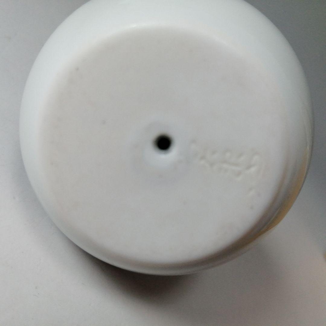 人間国宝　十四代　今泉今右衛門　色絵　墨色　墨はじき　草花文　置物　有田焼　卵型