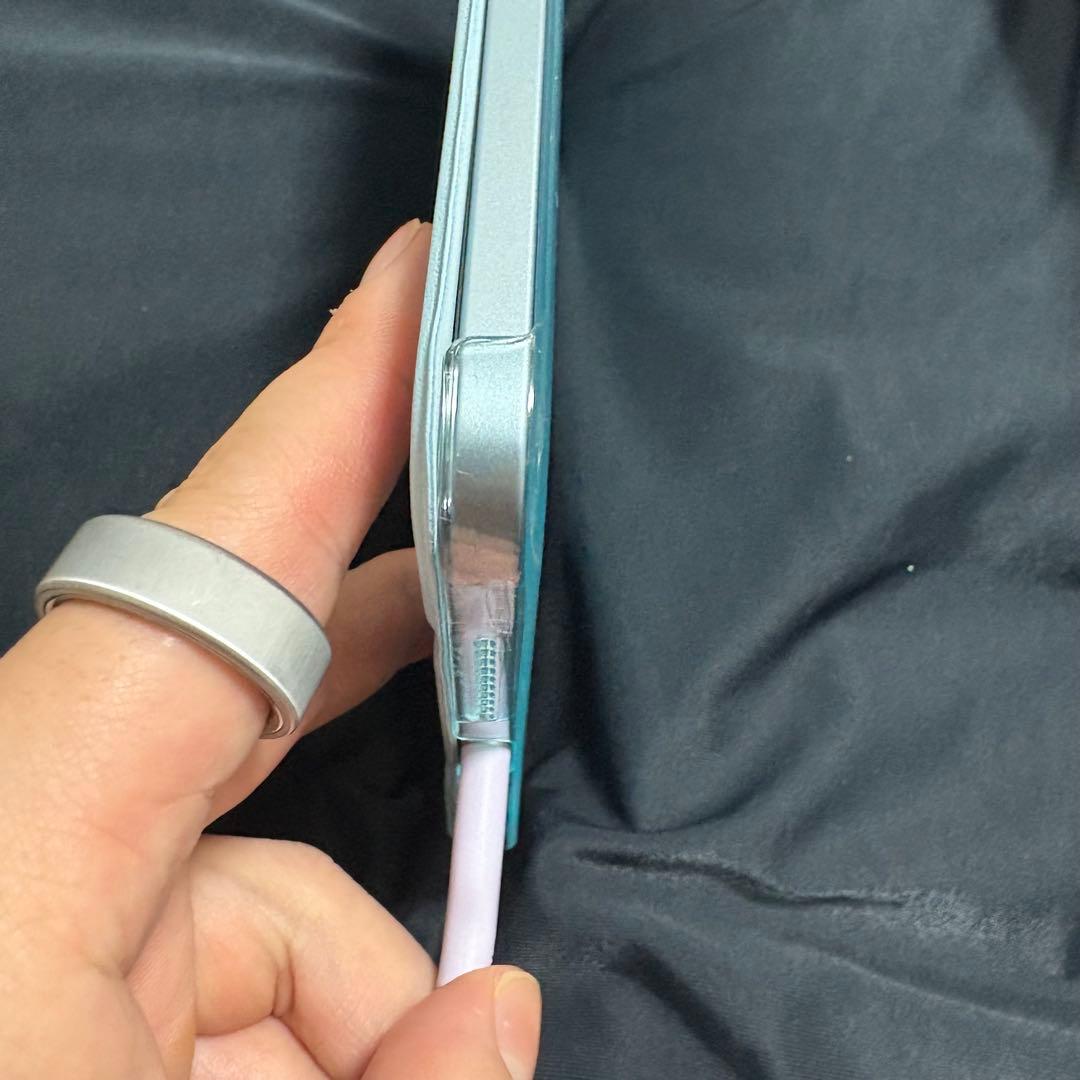 ほぼ未使用品　AppleiPad mini第7世代（A17pro）