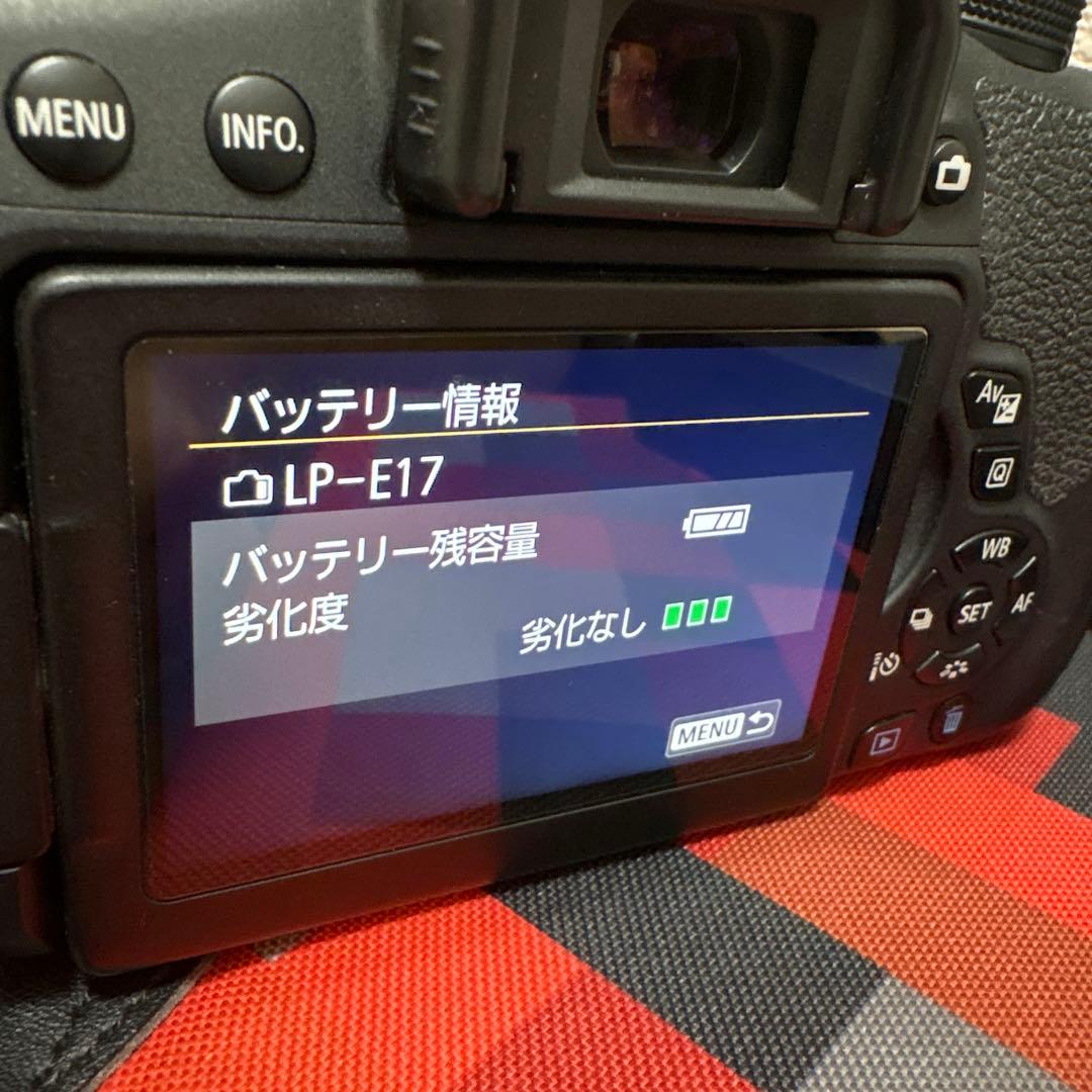 Canon eos Kiss X8i レンズ2セット