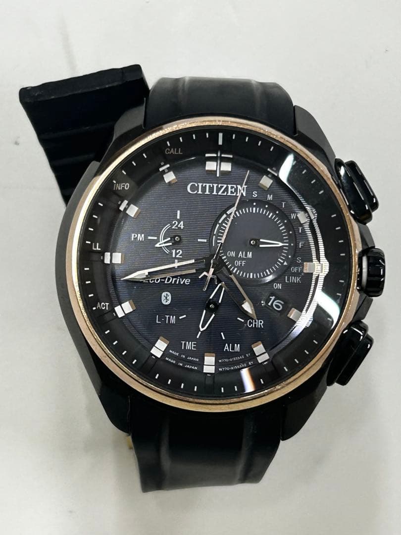 シチズン エコ・ドライブ Bluetooth ブラック＆ゴールド