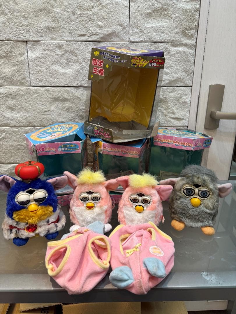 TOMY トミー Furby ファービー 王様 中古品 ４体セット