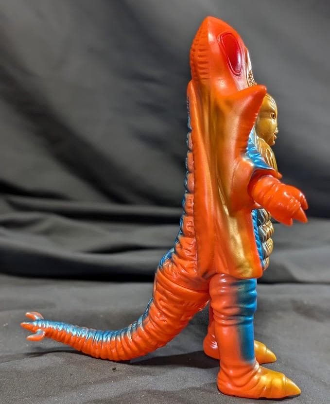 アイアン「ミラーマン」登場怪獣（ブルマァク復刻）ソフビフィギュア