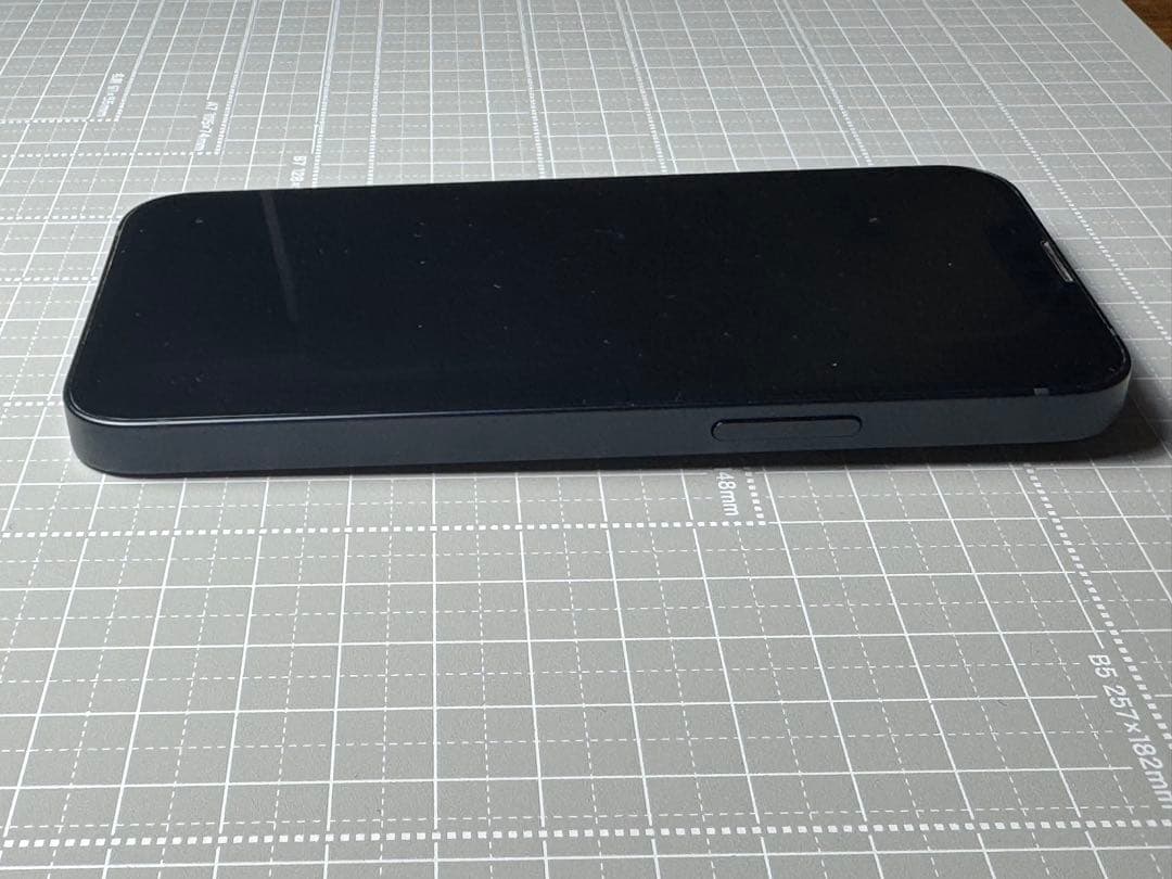 iPhone13miniミッドナイト128GB バッテリー76%（ケース付き）