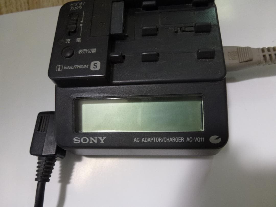 希少　大人気　動作品ソニーSony DCR-PC3 　miniDVビデオカメラ