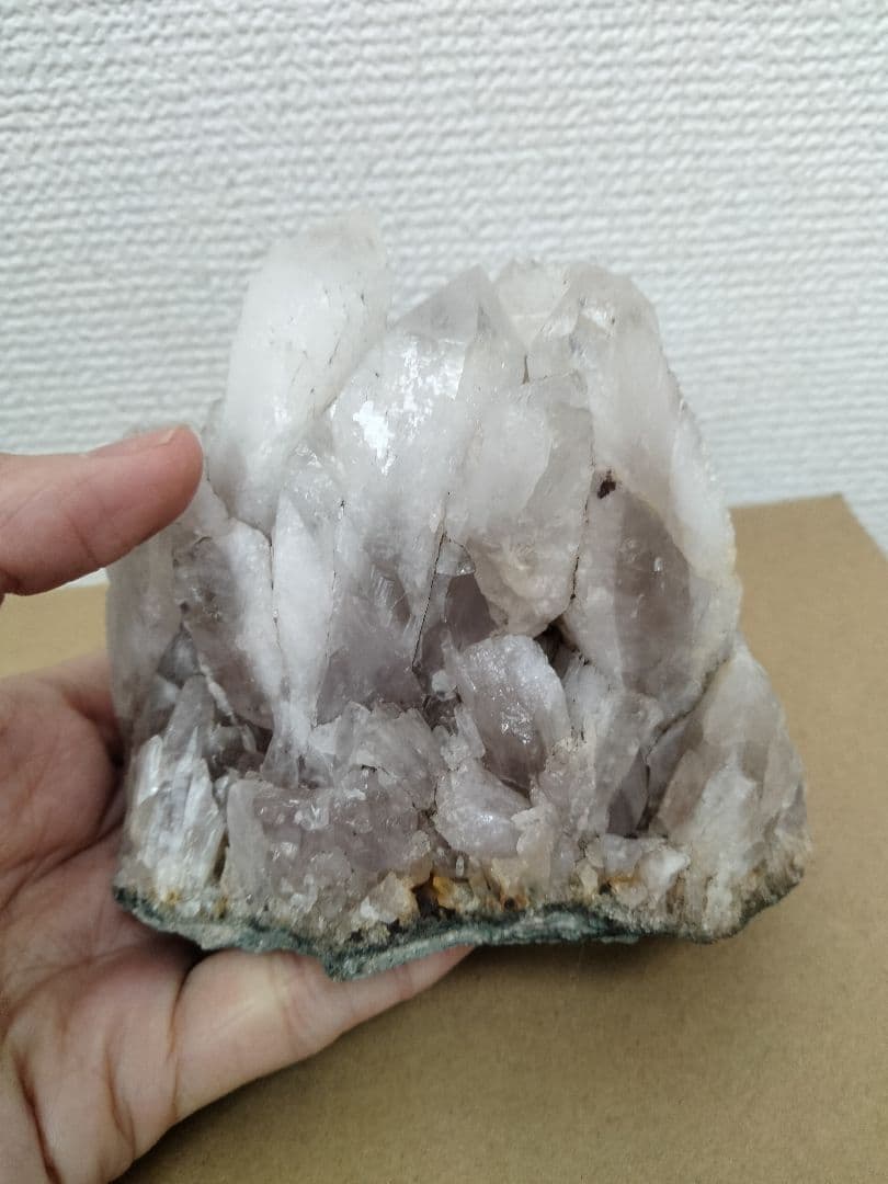 栃木県足尾銅山坑道内　国産天然紫水晶　アメジスト　紫水晶　501g 大サイズ