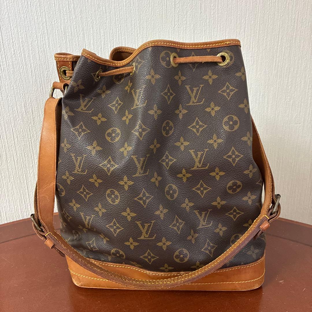 LOUIS VUITTON ルイ・ヴィトン ノエ　巾着型ショルダー