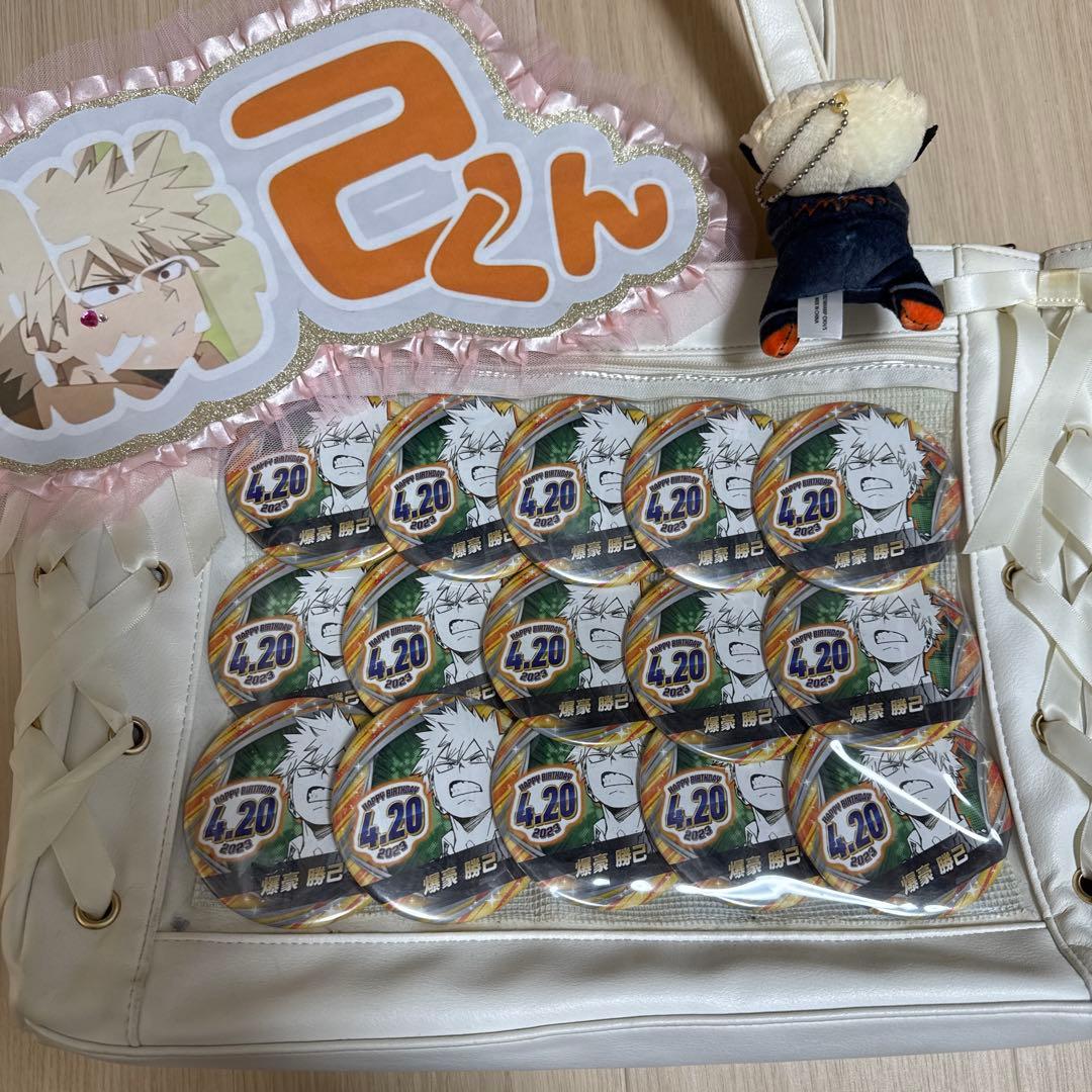 よヒロアカ　爆豪勝己　缶バッジ