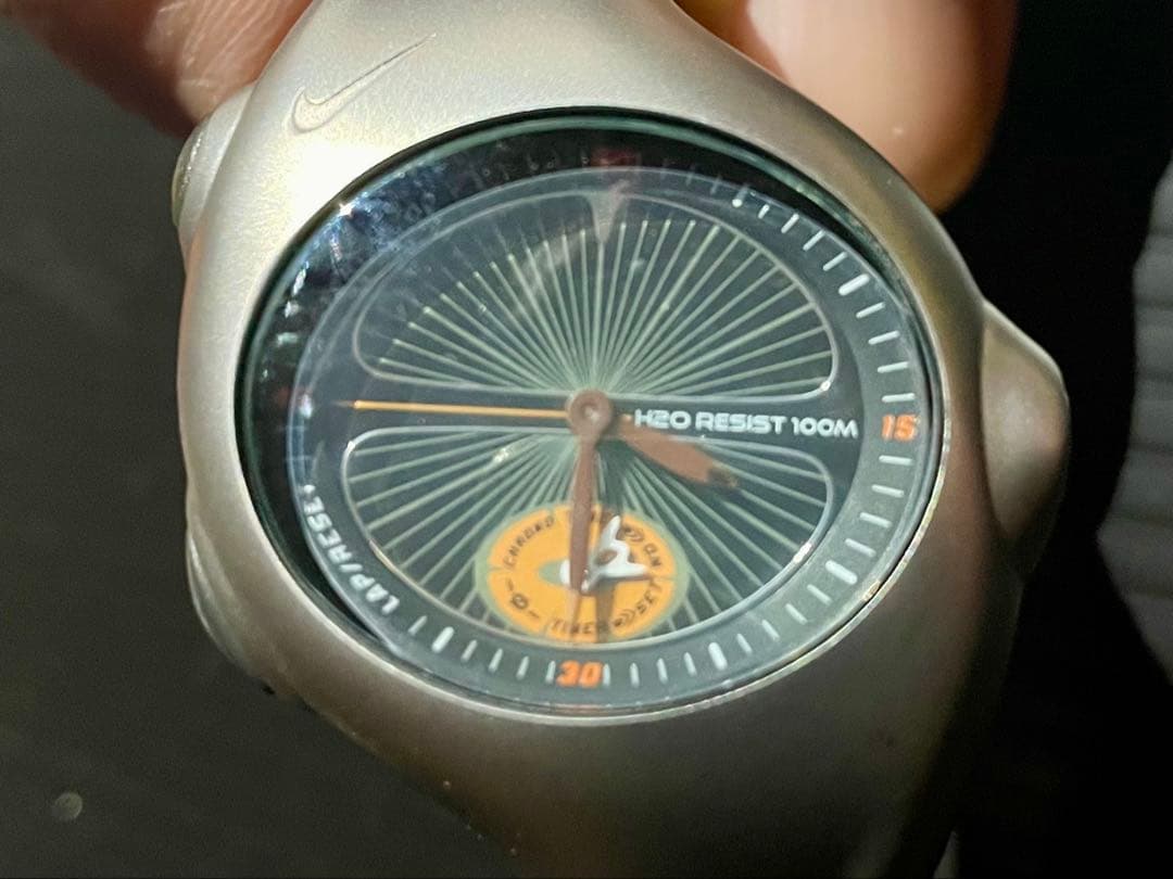 NIKEアナログ腕時計　vd91-5010 H2O RESIST100M