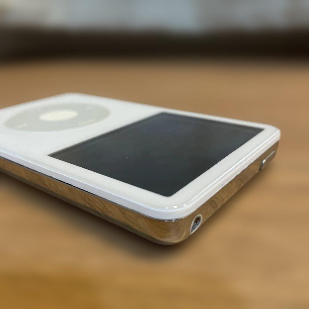 iPod Classic ホワイト 30GB A1136