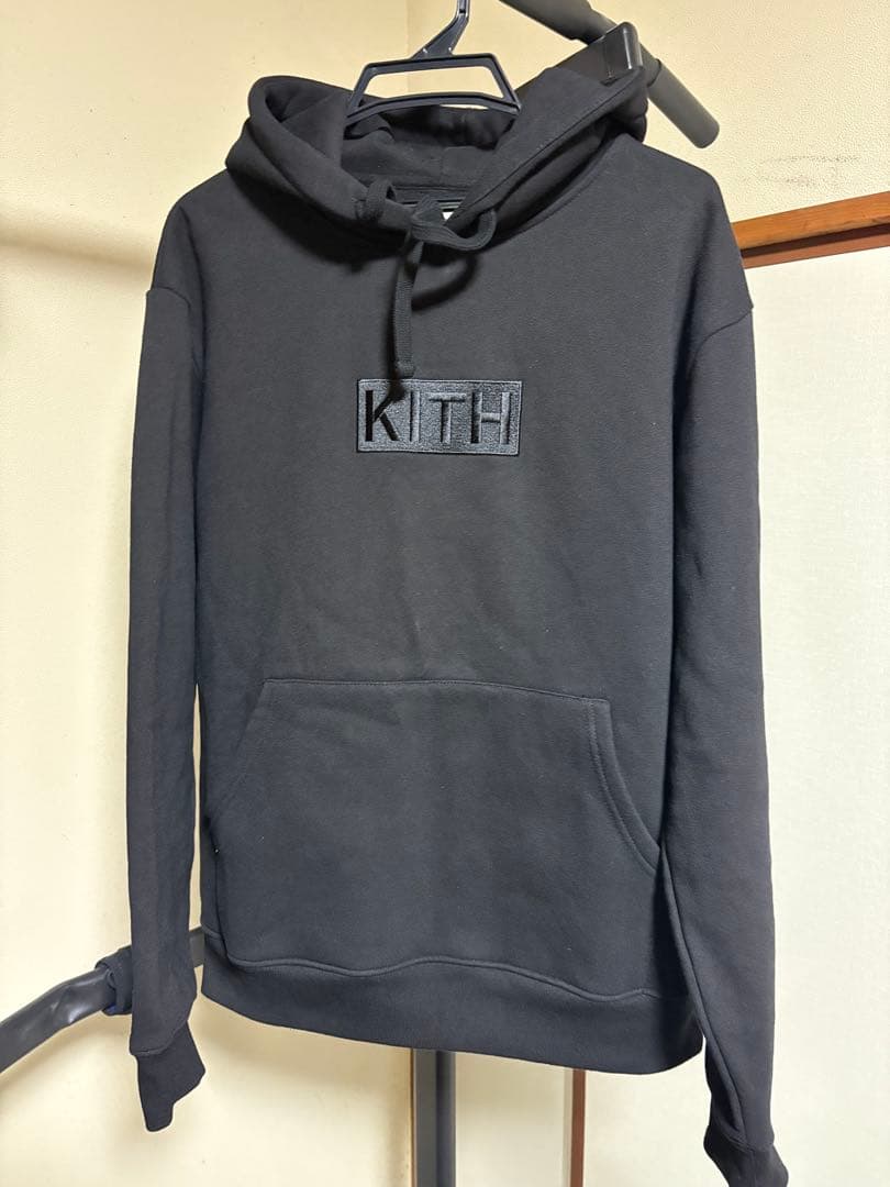 kith ボックスロゴパーカー　 L ブラック