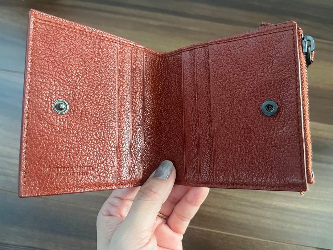 ボッテガ　アイボリー レザー 二つ折り財布