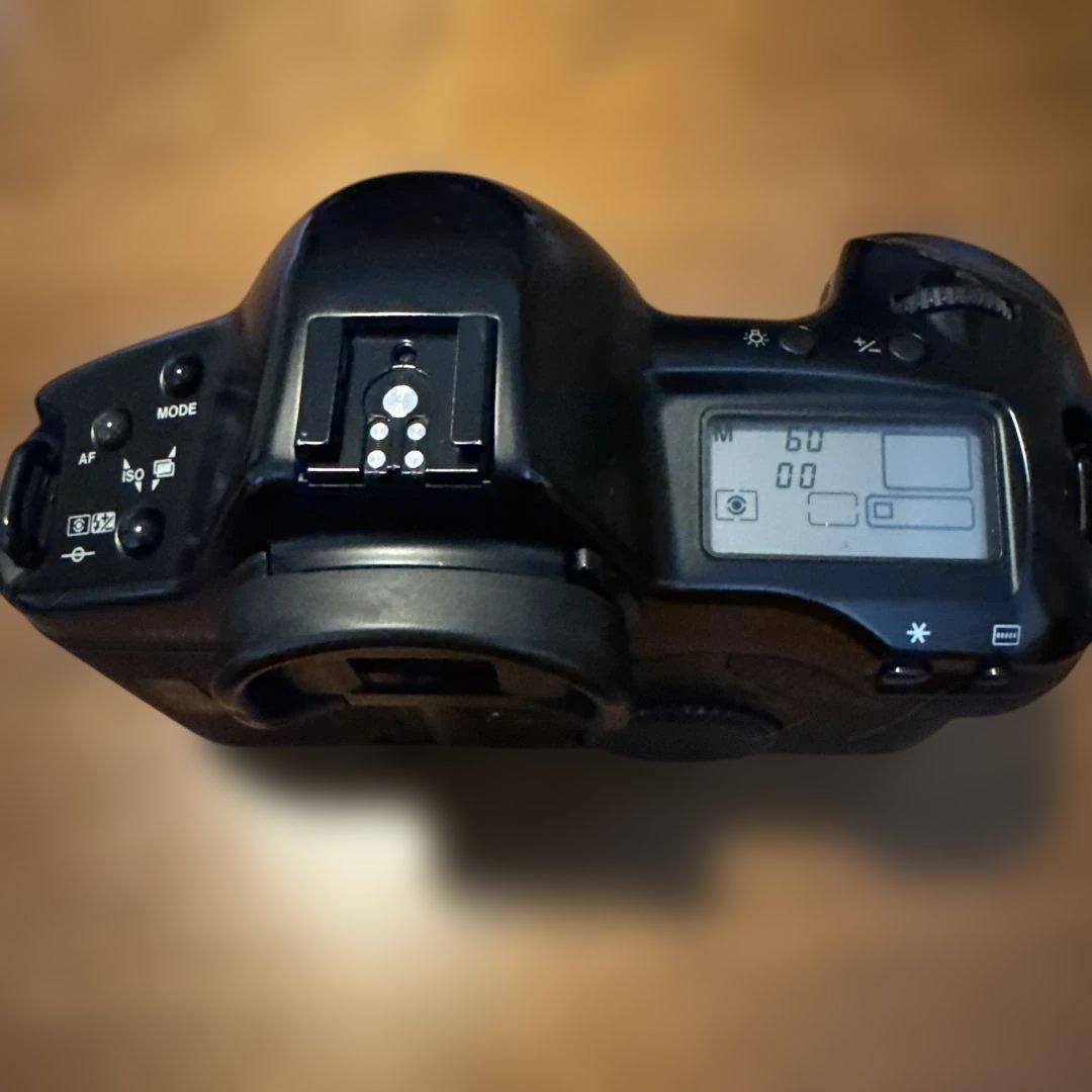 Canon EOS-1N フィルム一眼レフカメラ