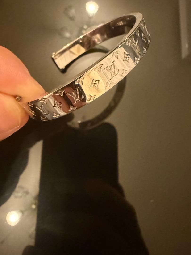 ルイヴィトン　バングル マンシェット モノグラムボールド