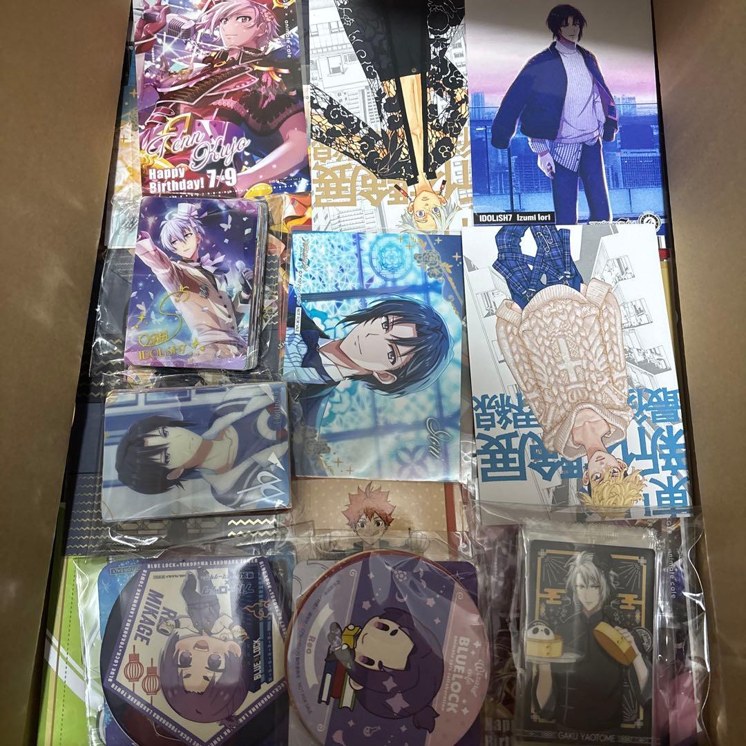 アニメグッズ　まとめ売り 紙類多め