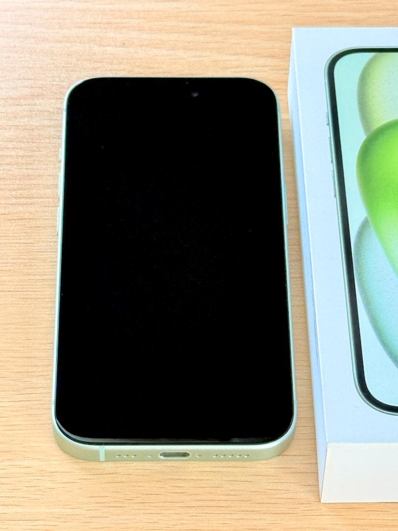 iPhone15 256GB グリーン バッテリー97% SIMフリー