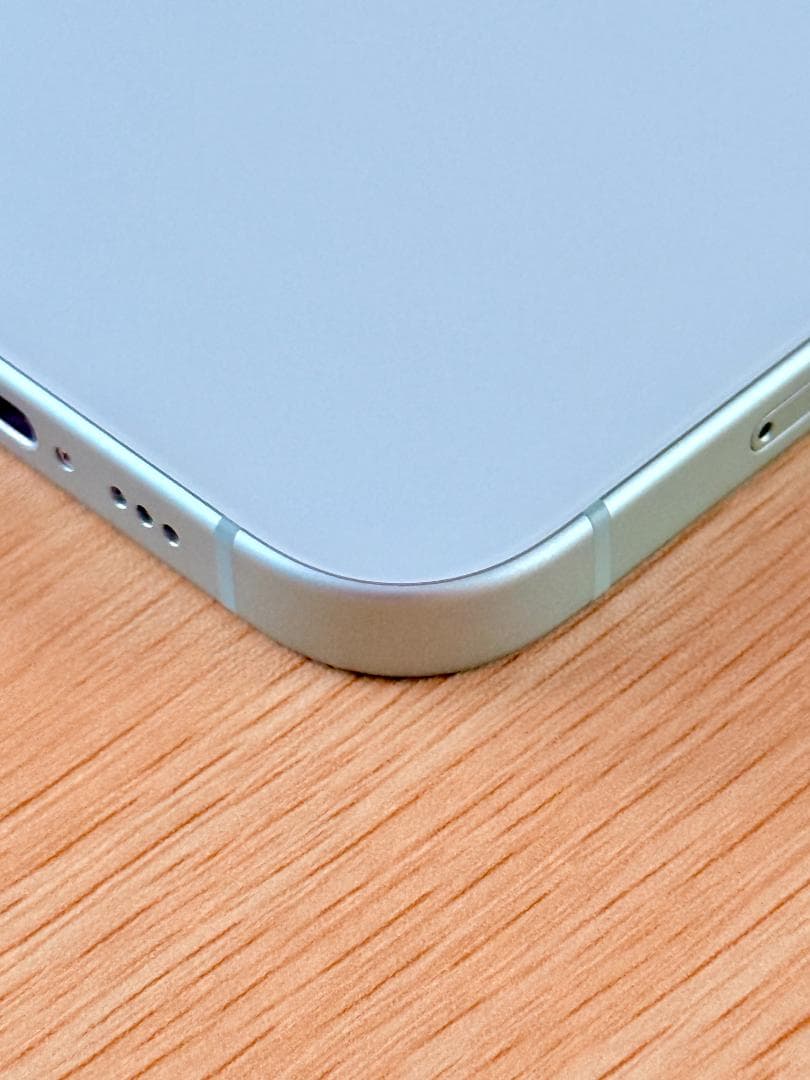 iPhone15 256GB グリーン バッテリー97% SIMフリー