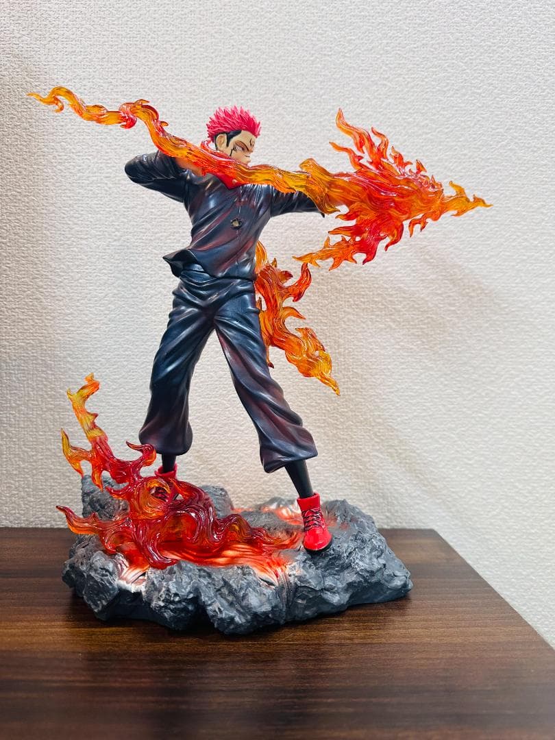 呪術廻戦 両面宿儺 フィギュア 炎エフェクト塗装済み 組立式 海外輸入品