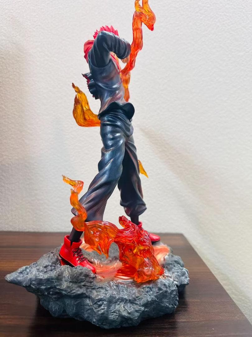 呪術廻戦 両面宿儺 フィギュア 炎エフェクト塗装済み 組立式 海外輸入品