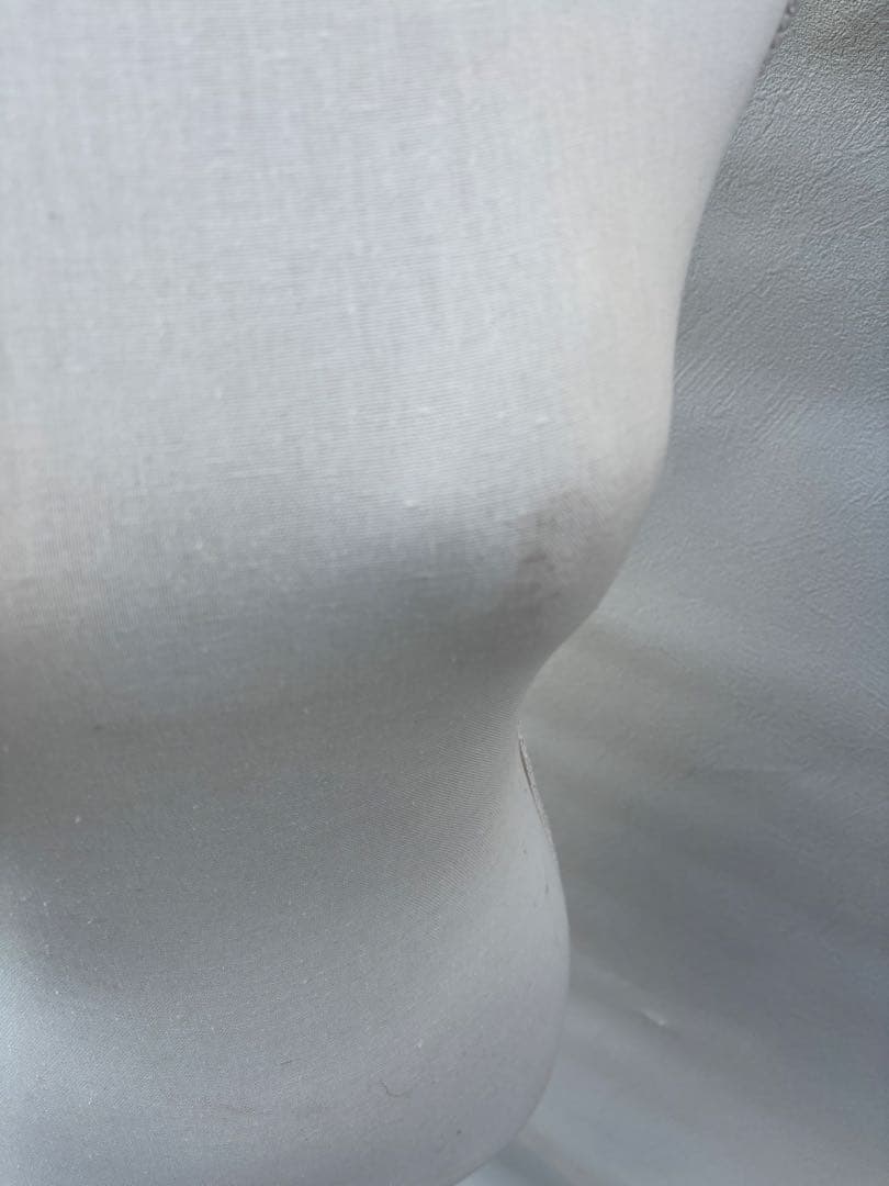 アンティーク なエレガントなトルソー　ボディー　マネキン女性用中型 ホワイト