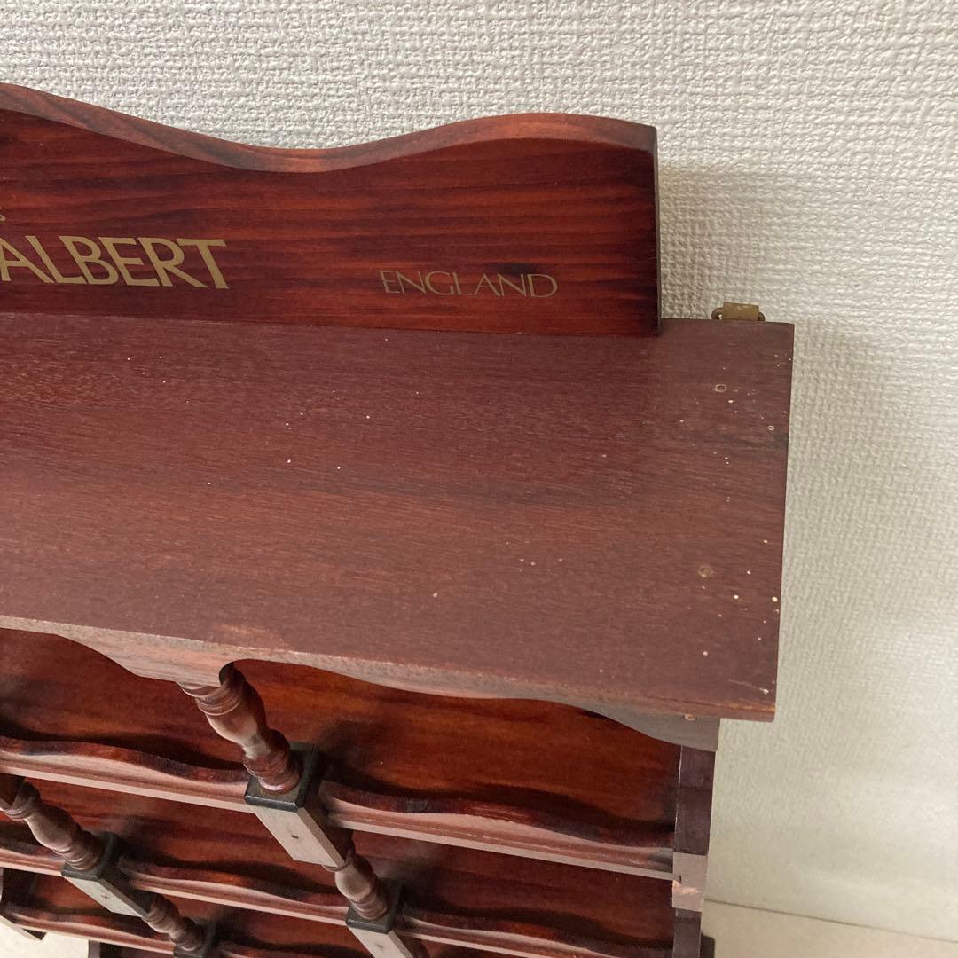 ロイヤルアルバート　フラワーオブザマンス　ティーカップボード　ディスプレイ棚