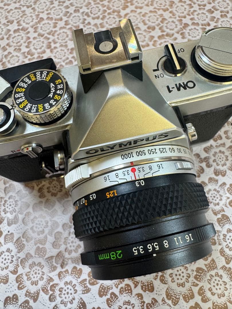 美品　OLYMPUS OM-1 シルバー ボディ