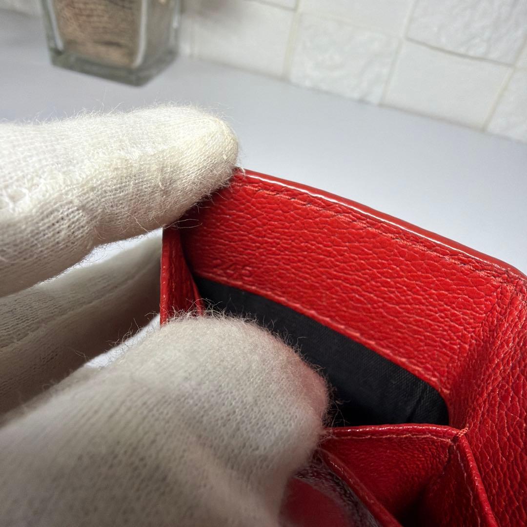 良品 MIUMIU 黒 ラブレター ハート マドラス 折り財布 ミニウォレット