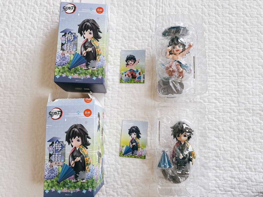 鬼滅の刃　中国限定　海外限定　フィギュア　梅雨の日 冨岡義勇　嘴平伊之助
