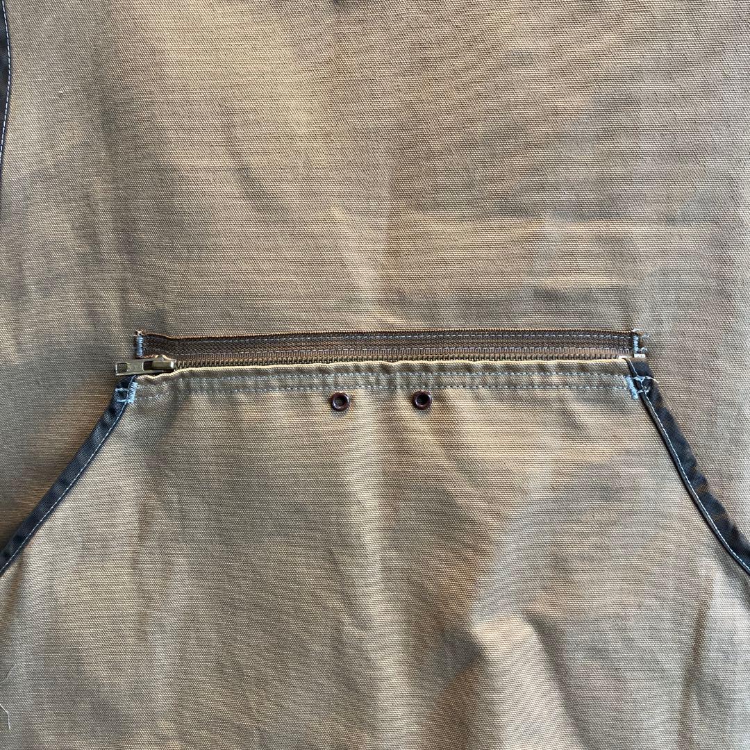 Carhartt ベージュ ダック地 キルティング ベスト