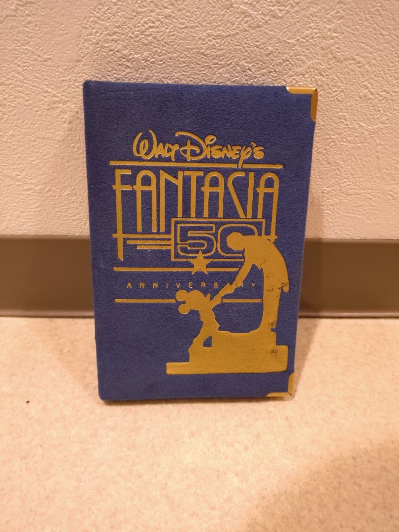 DISNEY FANTASIA 50周年記念メダル