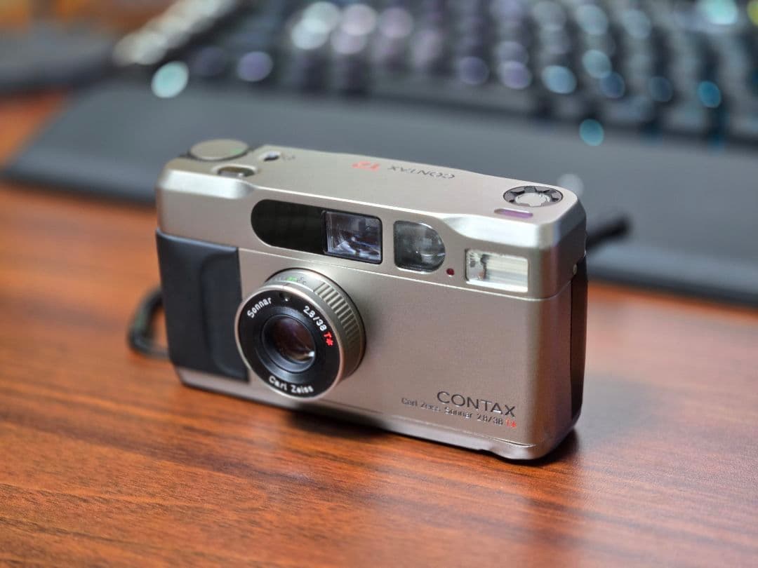 CONTAX T2 コンパクトフィルムカメラ チタンシルバー