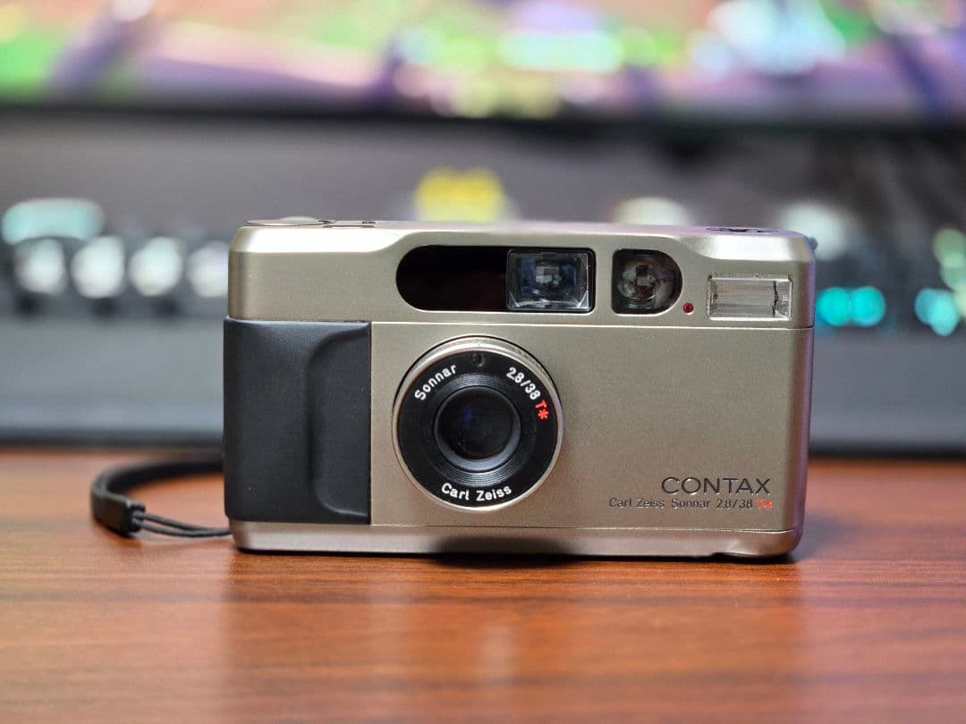 CONTAX T2 コンパクトフィルムカメラ チタンシルバー
