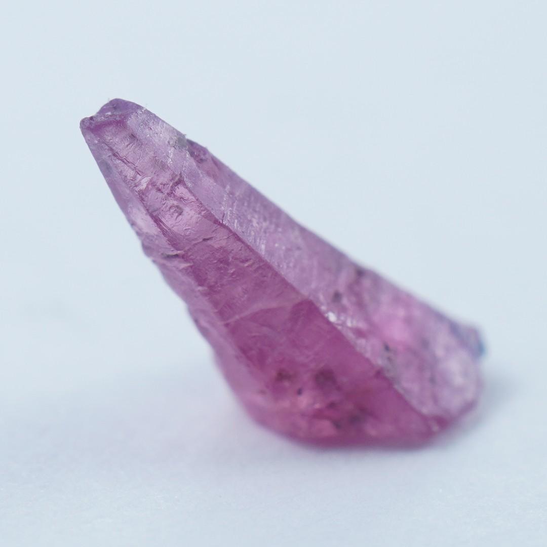 ウインザサファイア　結晶　タンザニア産