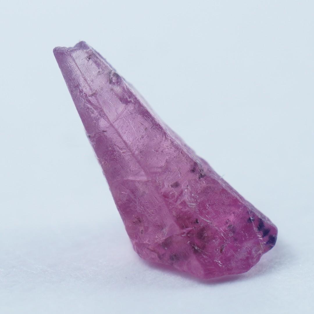 ウインザサファイア　結晶　タンザニア産