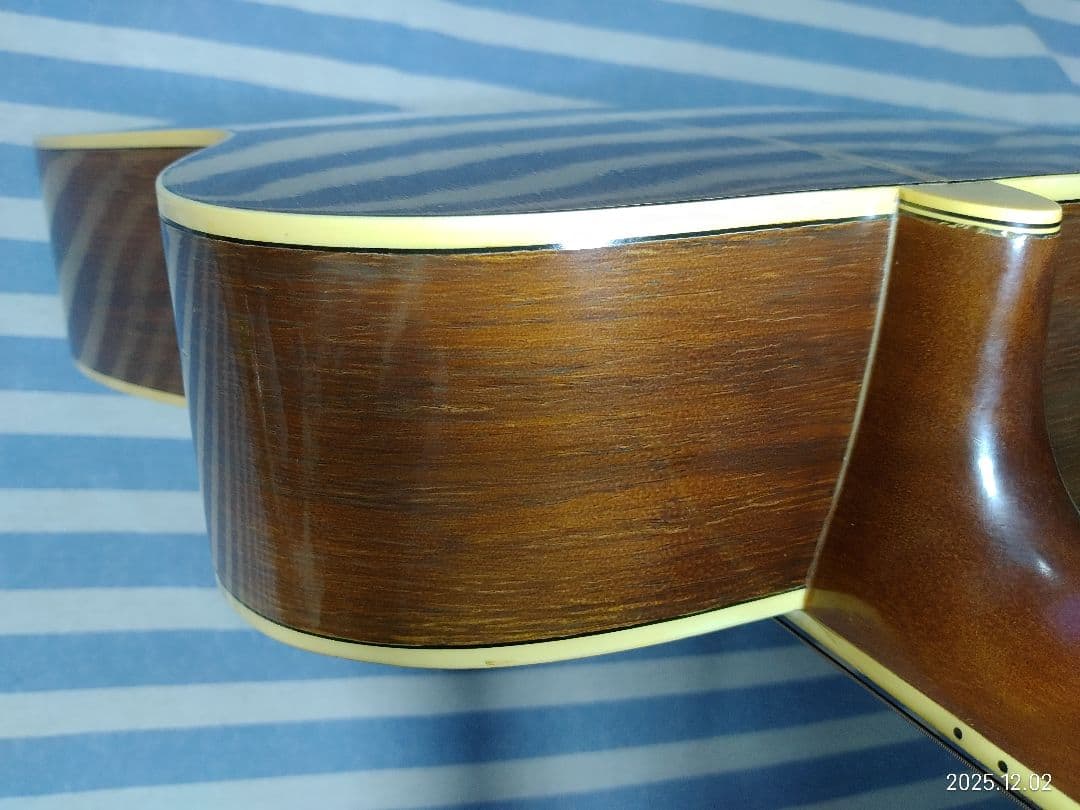 YAMAHAのジャパンヴィンテージ000サイズアコースティックギターFG-302