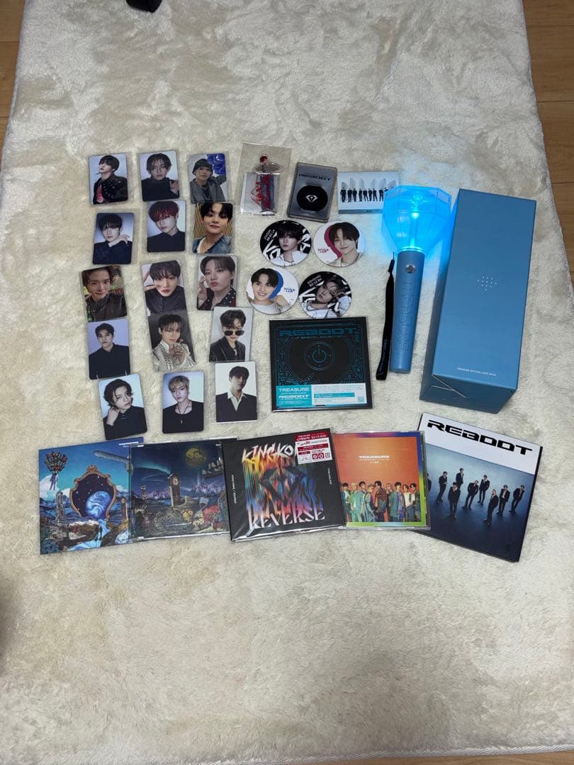 treasure グッズ　まとめ売り　２枚目うちわ