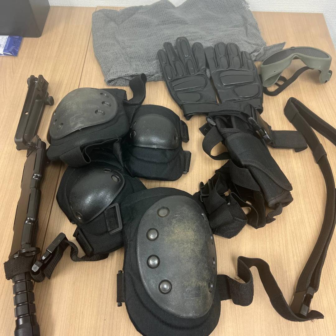 サバゲー引退品 SWAT装備セット ベスト/エアガン/ハンドガン/ゴーグル一式