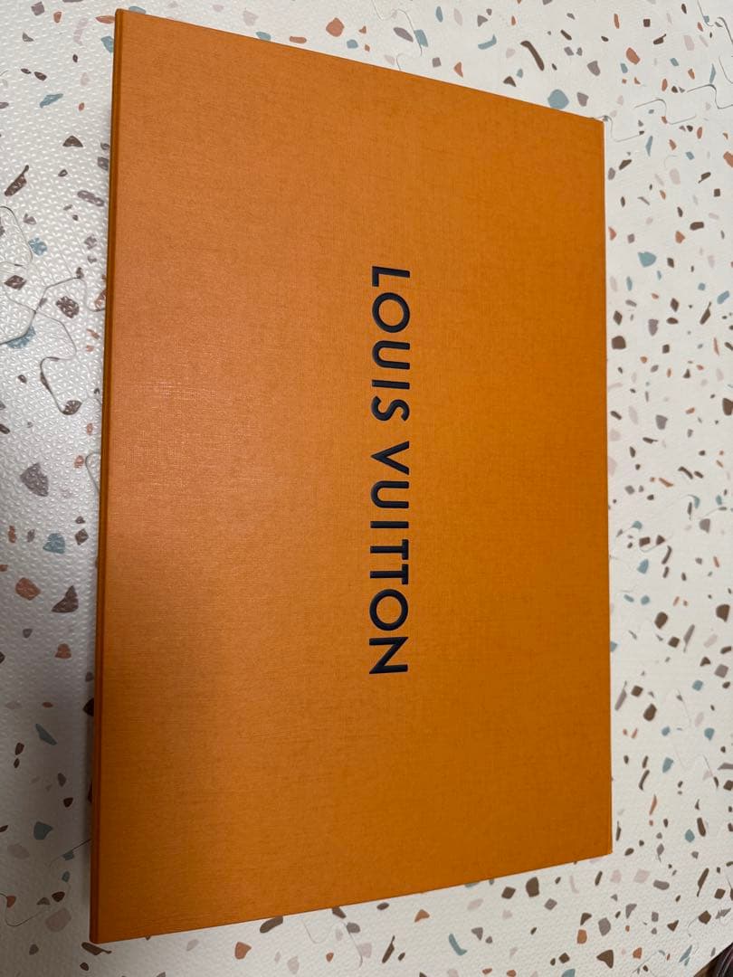 Louis Vuitton モノグラム ロゴマニア エシャルプ