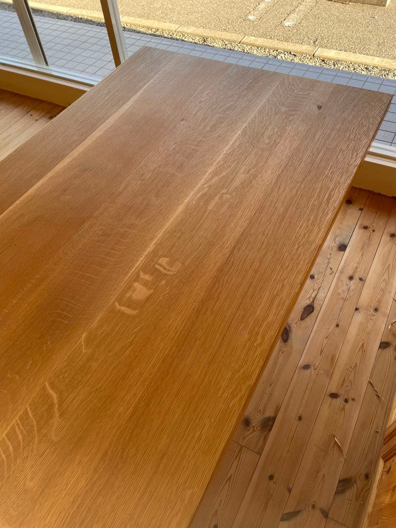 ホワイトオーク無垢板ダイニングテーブル　オイル仕上げ　アイアン脚