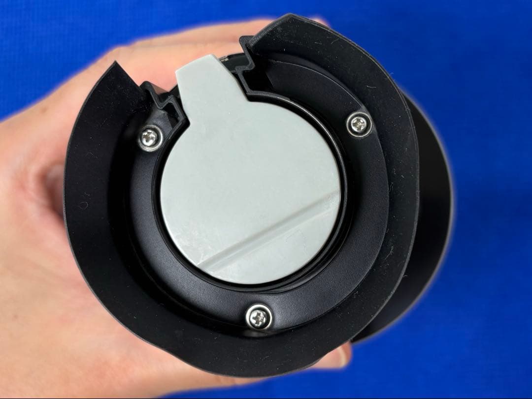 【美品】UWANT V500 自動集じん コードレス掃除機 グリーンライト