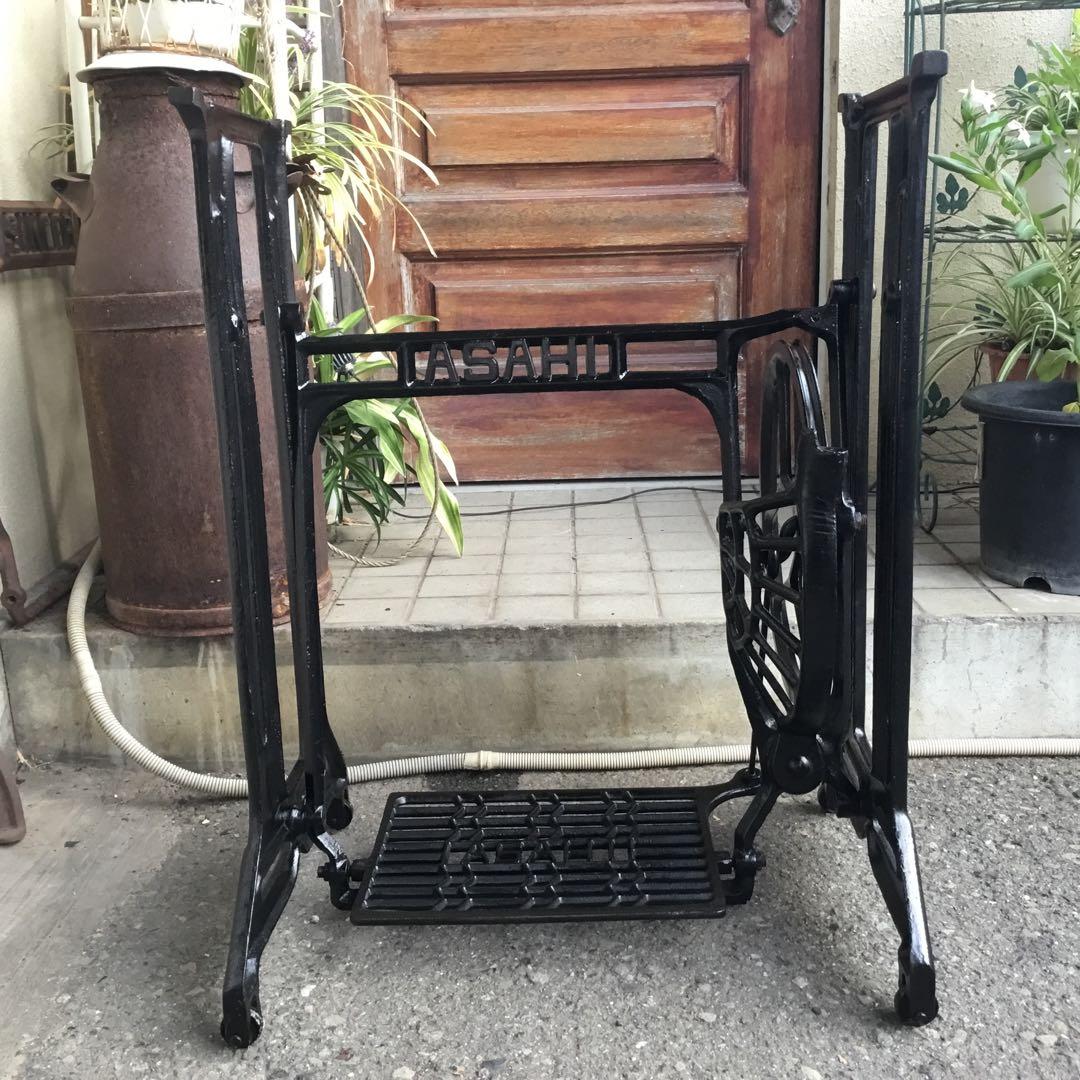 ASAHI ヴィンテージ テーブル鉄脚　アイアン　ブラック　テーブルに！