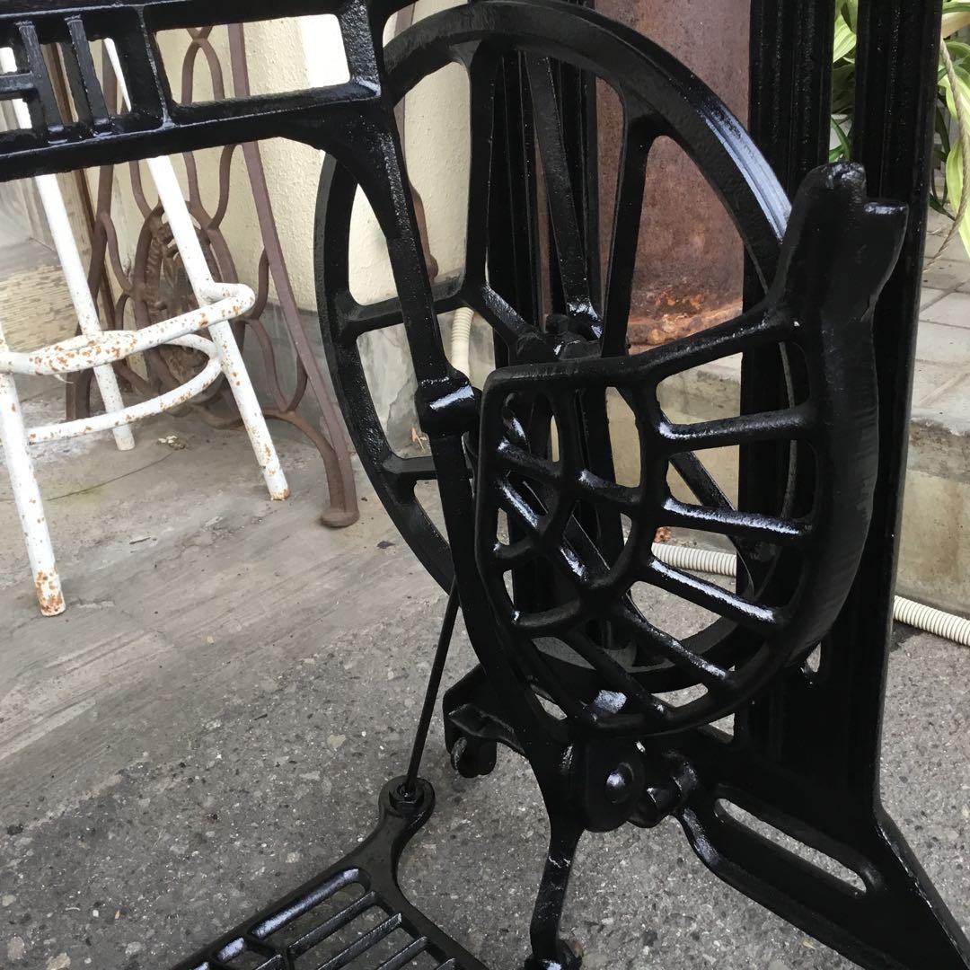 ASAHI ヴィンテージ テーブル鉄脚　アイアン　ブラック　テーブルに！